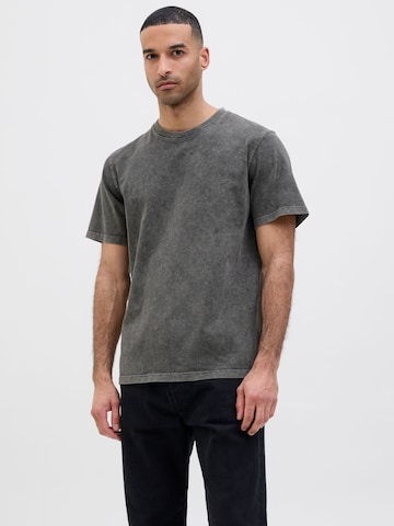 R.D.D. ROYAL DENIM DIVISION Bluser & t-shirts i grå
