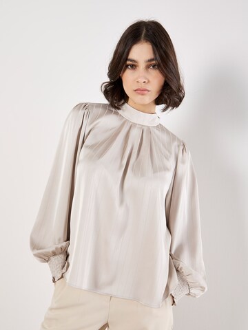 Apricot Blouse ' ' in Grey: front