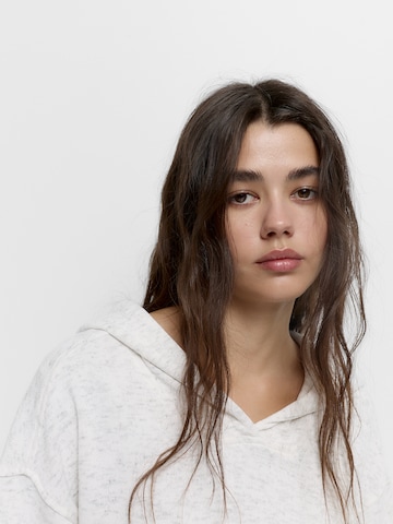 Pull&Bear Sweatshirt in Grau