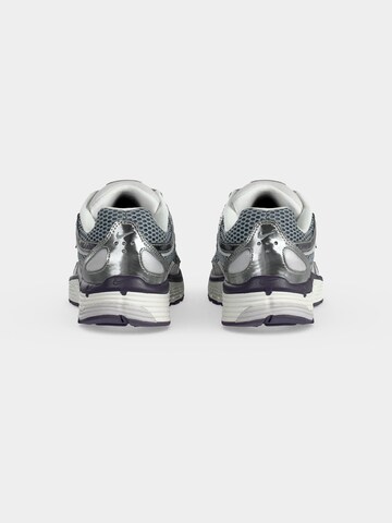 Nike Sportswear Sneakers laag 'P-6000' in Grijs