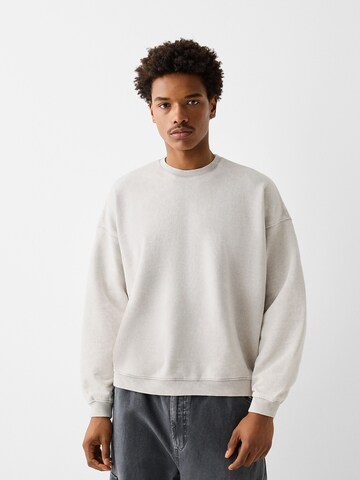 Bershka Sweatshirt in Beige: front