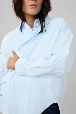 My Essential Wardrobe Bluse in Blau