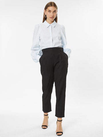 Dorothy Perkins - regular Pantalón plisado en negro