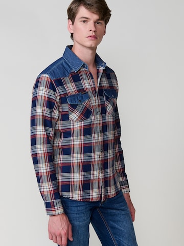 Coupe regular Chemise KOROSHI en bleu