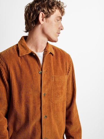 SELECTED HOMME Regular fit Button Up Shirt in Brown
