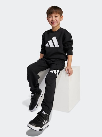 ADIDAS SPORTSWEAR Tréningový komplet 'Essentials' - Čierna