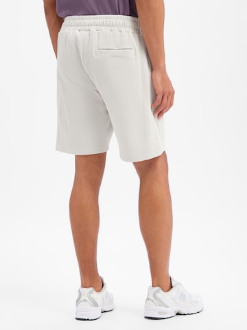 Pegador Regular Trousers in Beige