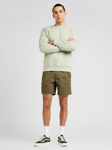 HOLLISTER Regular Trousers in Green