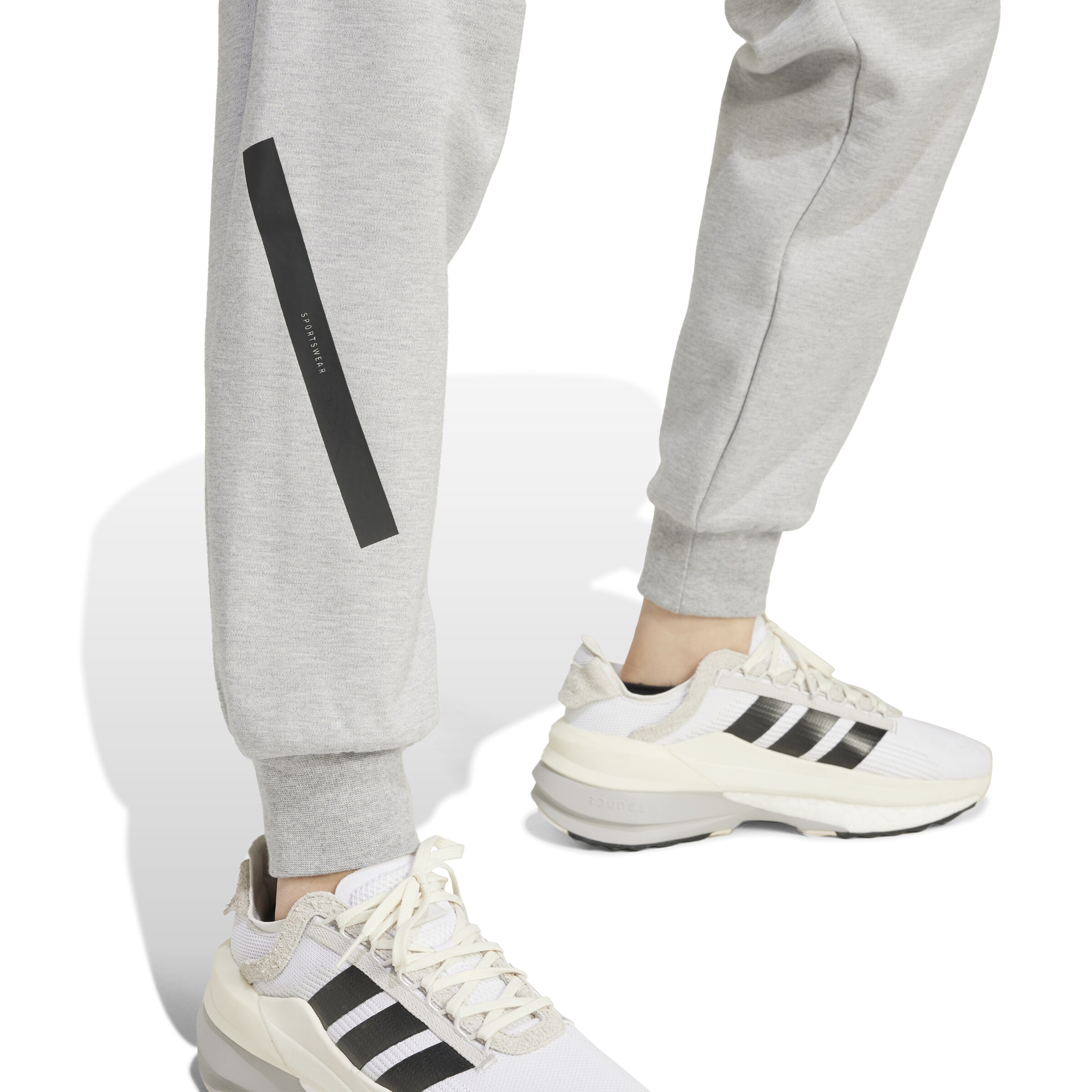 Effilé Pantalon de sport 'Z.N.E.' ADIDAS SPORTSWEAR en gris