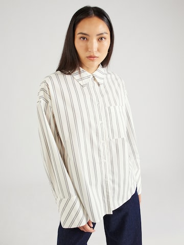 NA-KD Blouse in Zwart: voorkant