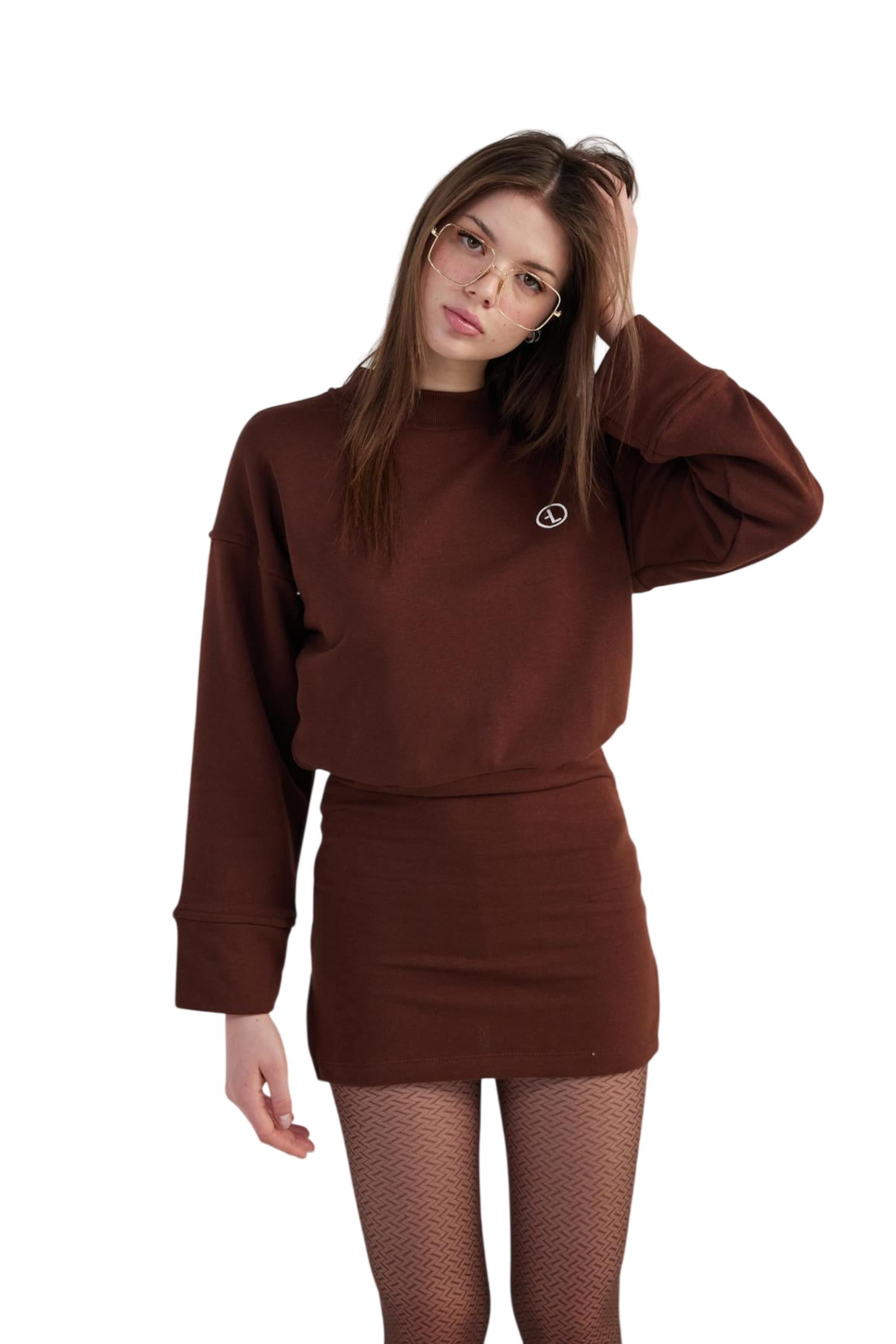 HOLLY LOLLY Jurk in Bruin: voorkant