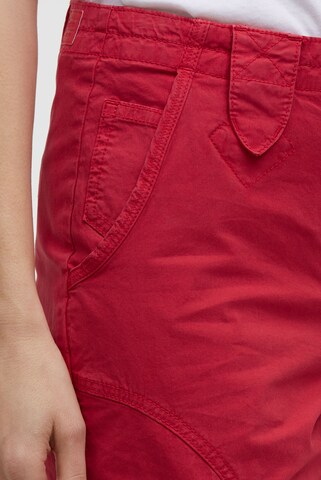 Soccx Regular Basic Skaterhose mit Beintaschen in Rot
