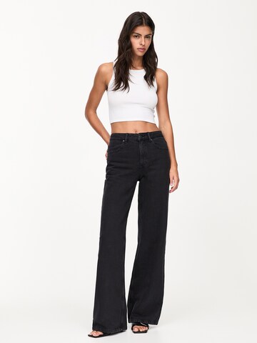 Pull&Bear Wide leg Jeans i svart