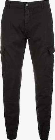 Urban Classics Cargo Pants in Black: front