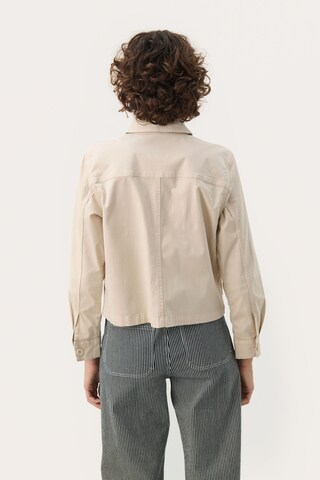 Veste mi-saison 'NehaPW' Part Two en blanc
