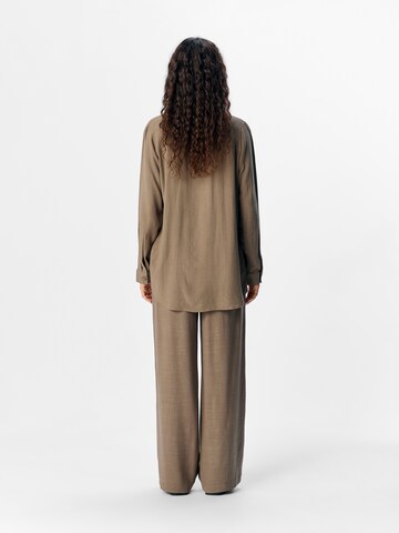 Loosefit Pantaloni 'OBJSanne Aline' di OBJECT in grigio