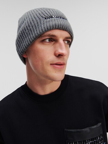 Karl Lagerfeld Beanie in Grey: front