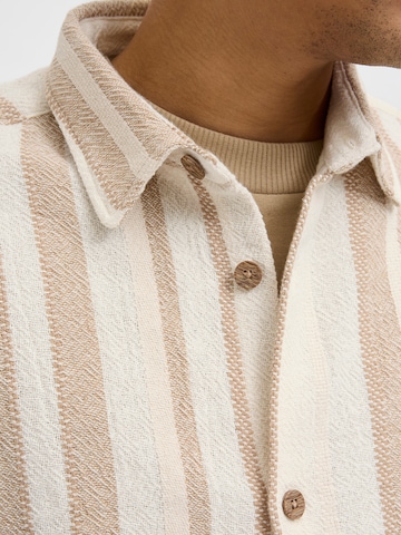 JACK & JONES Mugav suurus Triiksärk 'JJECharge', värv valge