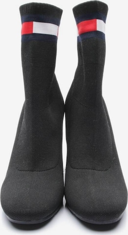 Tommy Jeans Dress Boots in 41 in Black