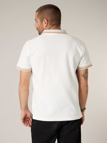 T-Shirt 'Kaelen' Deeluxe en blanc