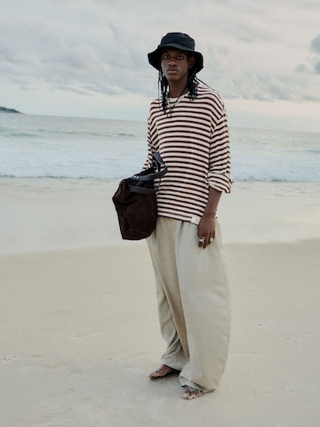 T-Shirt Bershka en beige