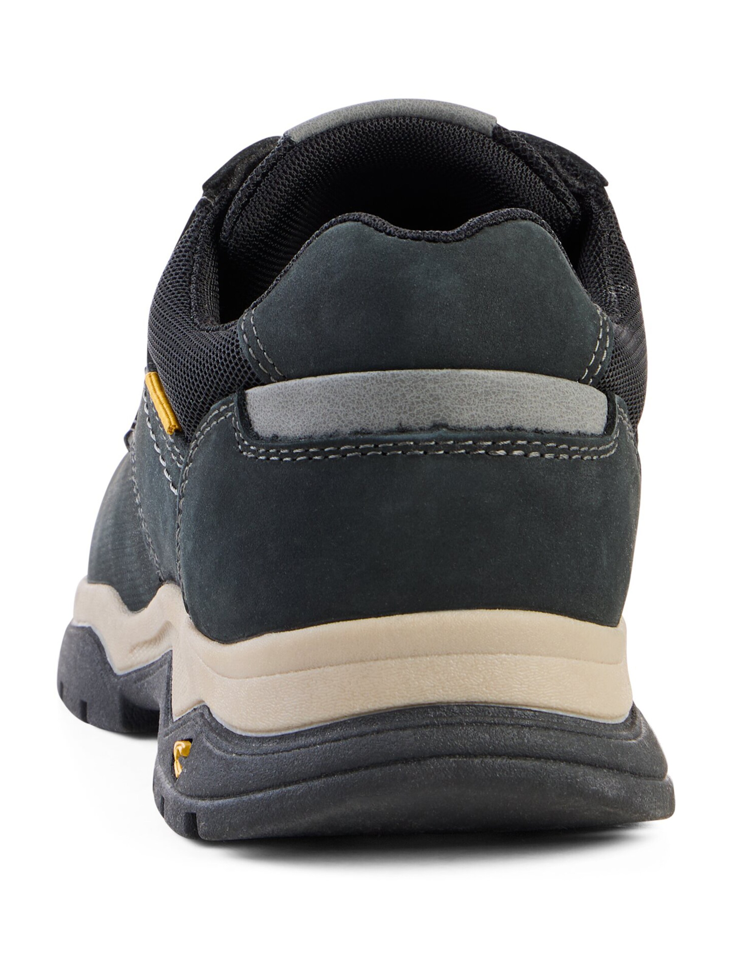 Baskets basses CAMEL ACTIVE en noir