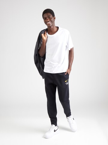 Nike SportswearTapered Hlače - crna boja