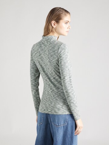 Tricou de la s.Oliver pe verde