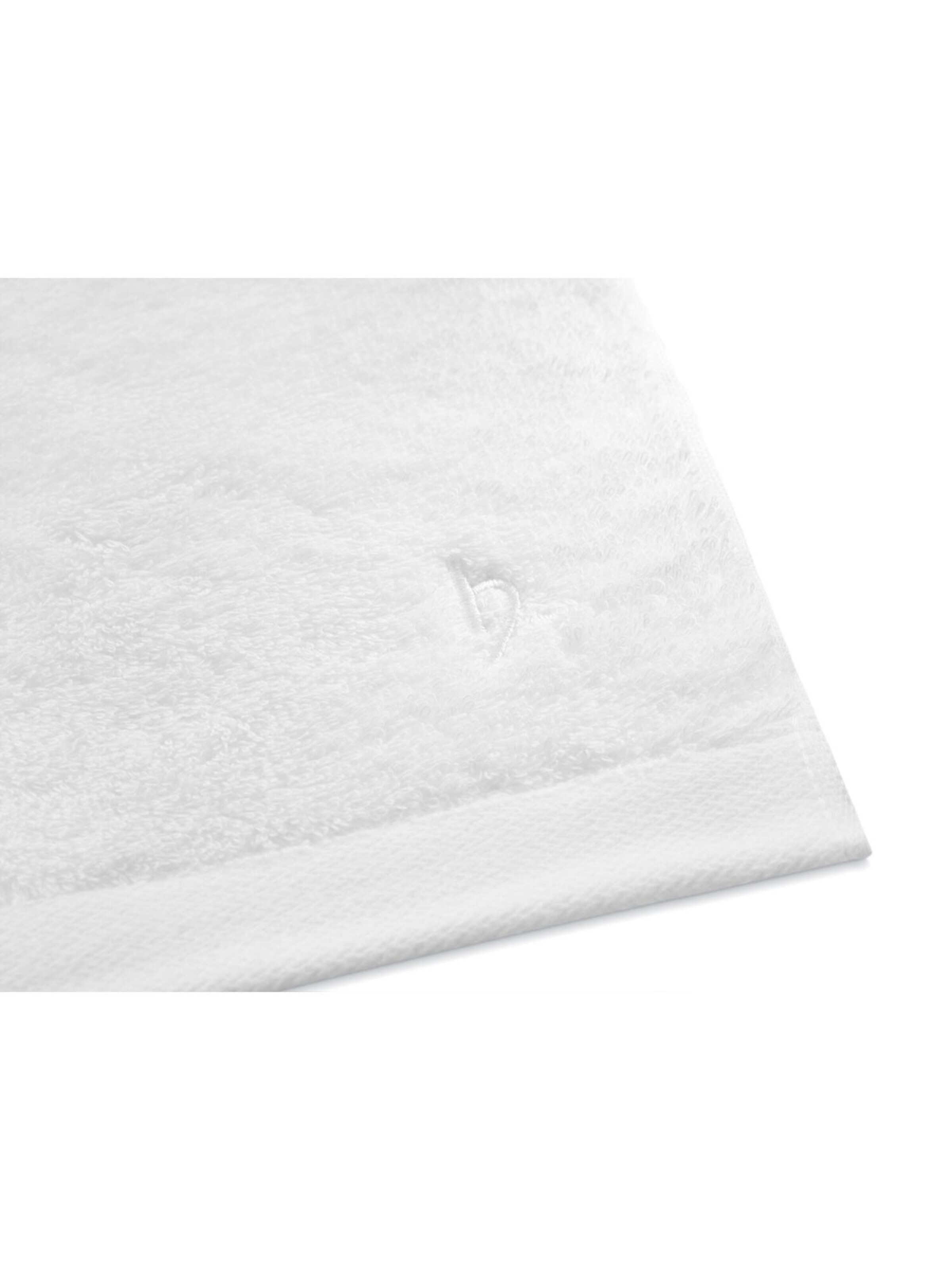 Herzbach home Set in White