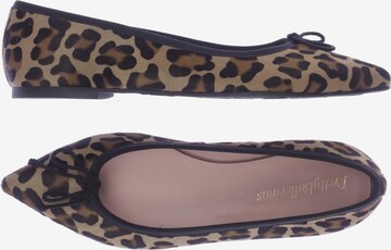 PRETTY BALLERINAS Flats & Loafers in 37 in Brown: front