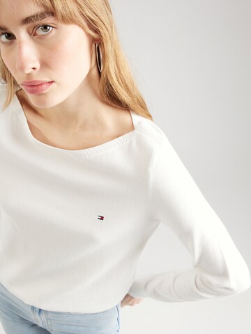 TOMMY HILFIGER Sweter w kolorze biały
