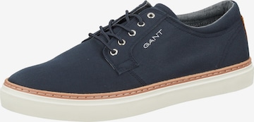 Baskets basses GANT en bleu : devant