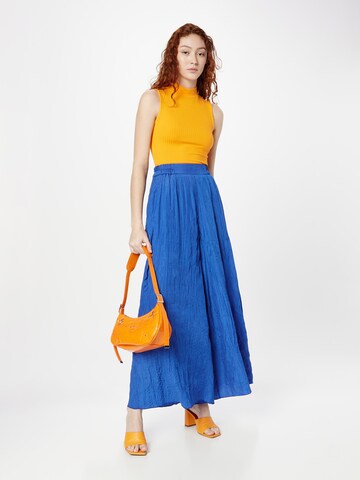 InWear Wide leg Pleat-Front Pants in Blue