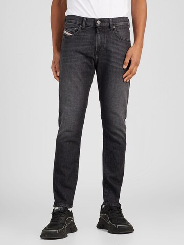DIESEL Skinny Jeans in Black: front