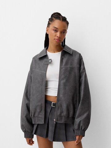 Giacca di mezza stagione di Bershka in grigio: frontale
