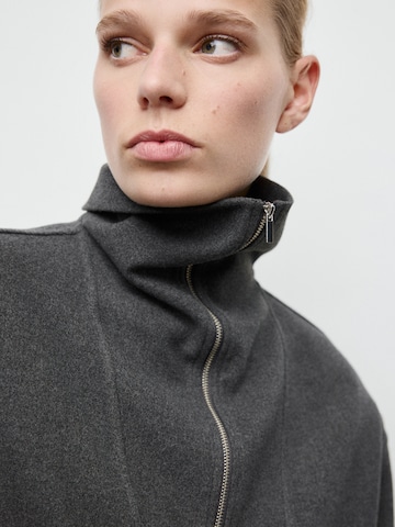 MANGO Sweatshirt 'CHILE' in Grey