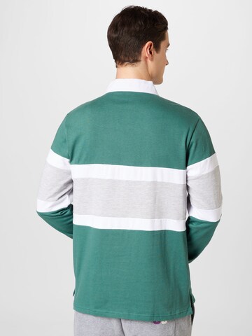 Tricou de la Cotton On pe verde