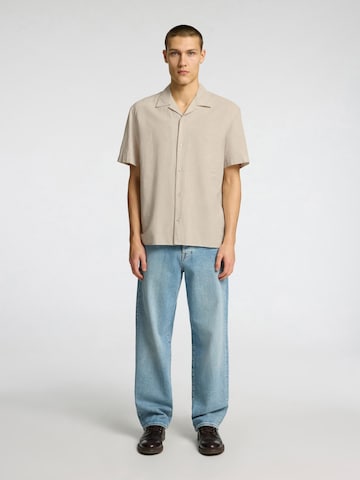 SELECTED Comfort fit Button Up Shirt in Beige