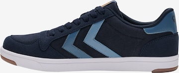 Baskets basses 'Stadil' Hummel en bleu : devant