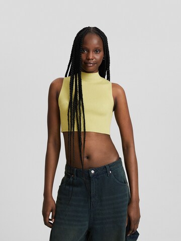 Tops en tricot Bershka en vert : devant