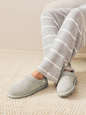 Pantoufle Next en gris