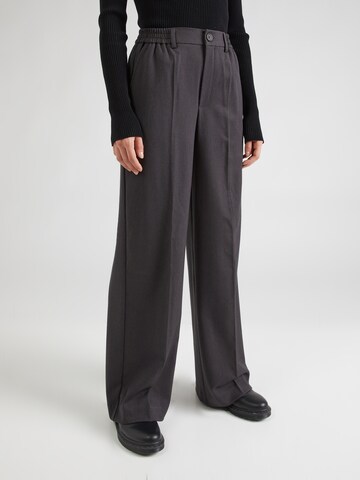 PIECES Loosefit Pantalon 'CAMIL' in Grijs: voorkant