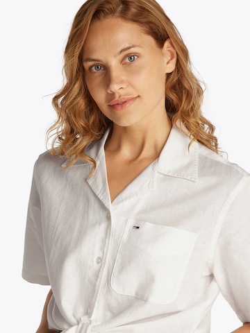 Chemisier Tommy Jeans en blanc