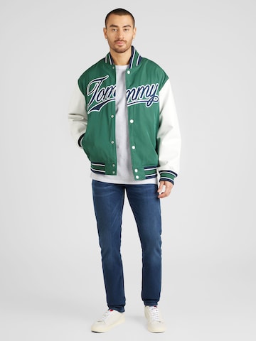 Tommy Jeans Футболка в Серый