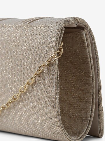 apriori Clutch in Gold