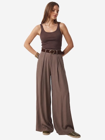 Happiness İstanbul Trousers 'Hose' in Brown