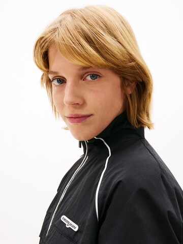 Tommy Jeans Átmeneti dzseki - fekete