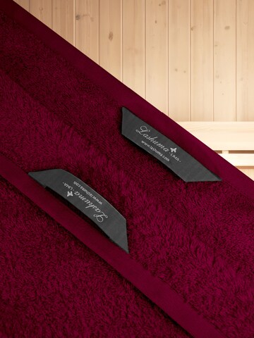 Lashuma Towel 'Lima' in Red