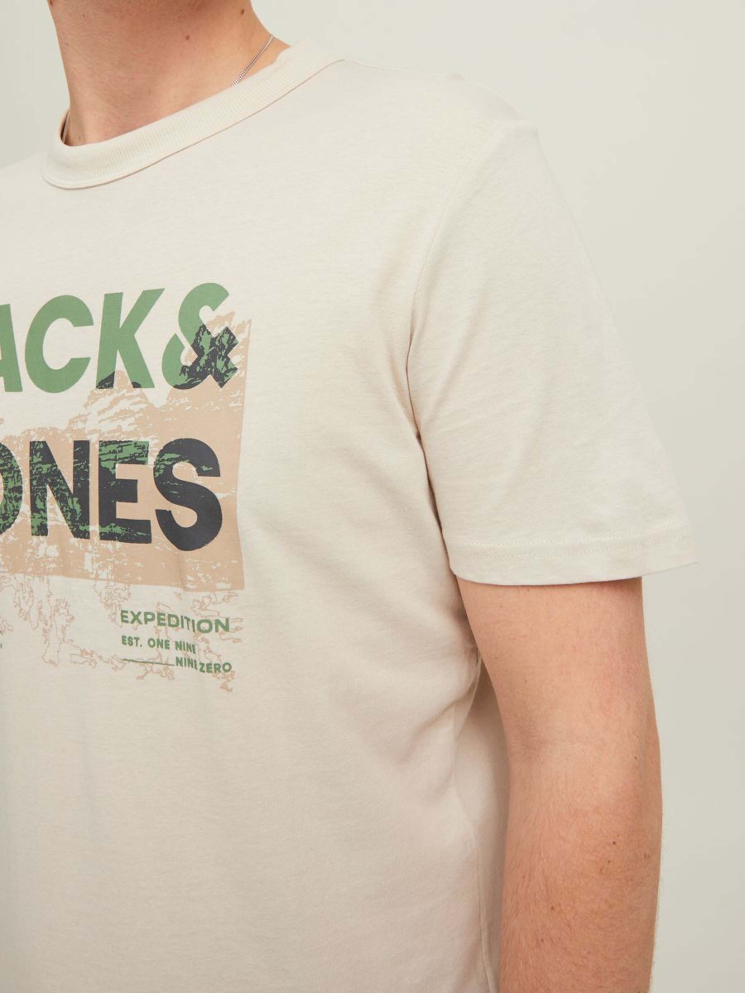 Männer Shirts JACK & JONES T-Shirt in Beige - YN77766