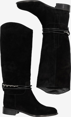 faina Stiefel in Schwarz